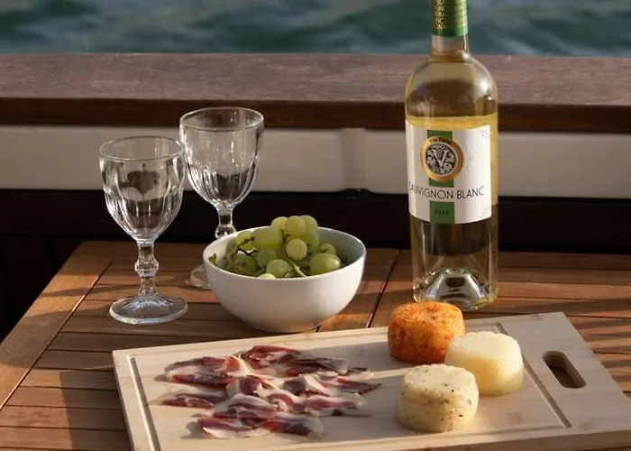 Rose Dream Boat By Portugal Active Viana do Castelo