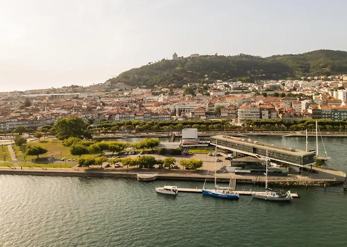 Botel Rose Dream Boat By Portugal Active