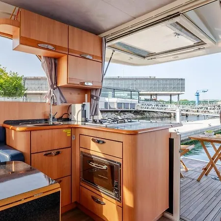 Rose Dream Boat By Portugal Active *