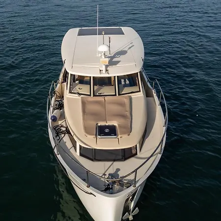 Rose Dream Boat By Portugal Active ספינת מלון