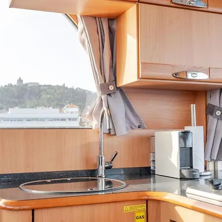 Rose Dream Boat By Portugal Active