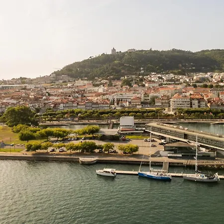 Botel Rose Dream Boat By Portugal Active