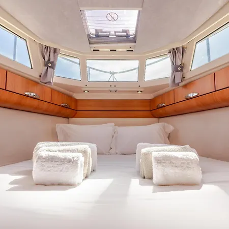 Rose Dream Boat By Portugal Active Viana do Castelo