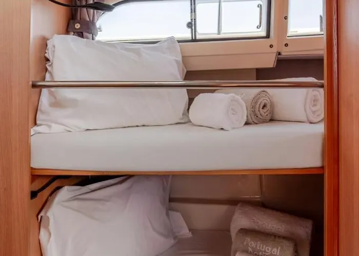 Botel Rose Dream Boat By Portugal Active *