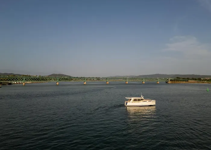 Rose Dream Boat By Portugal Active